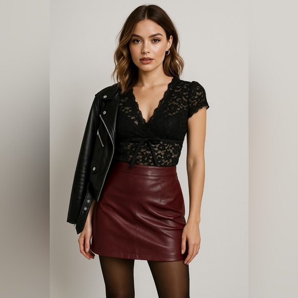 🖤 Black Beaded Lace Blouse – Elegant, Feminine, Glam 🖤 - Picture 1 of 8